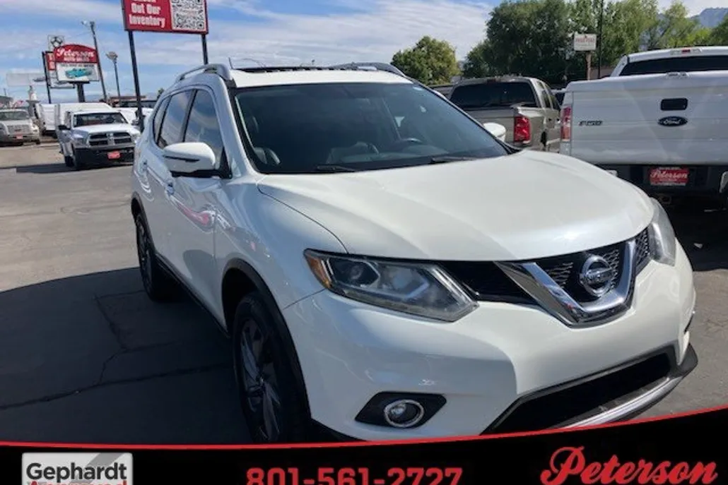 2016 Nissan Rogue SL photo 1