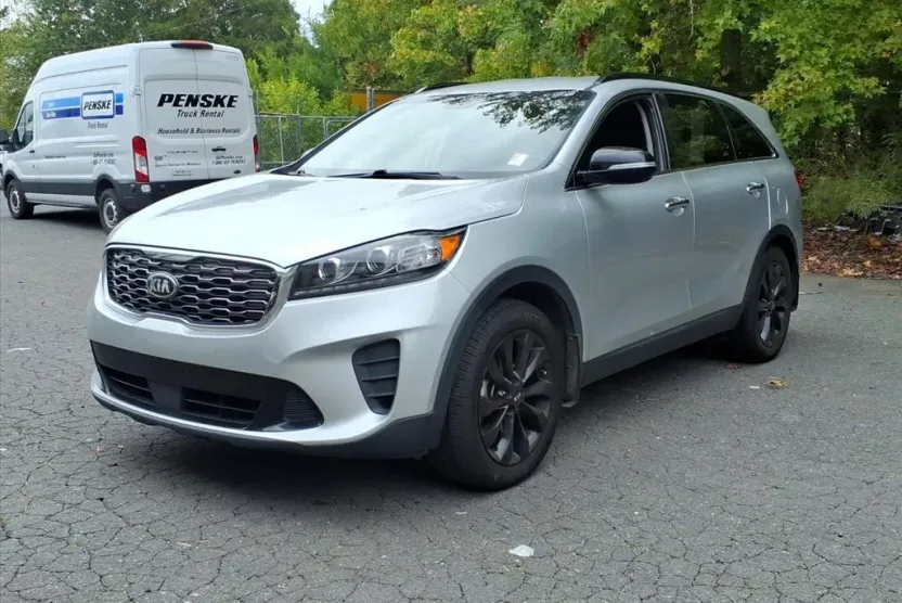 2020 Kia Sorento S V6 photo 1