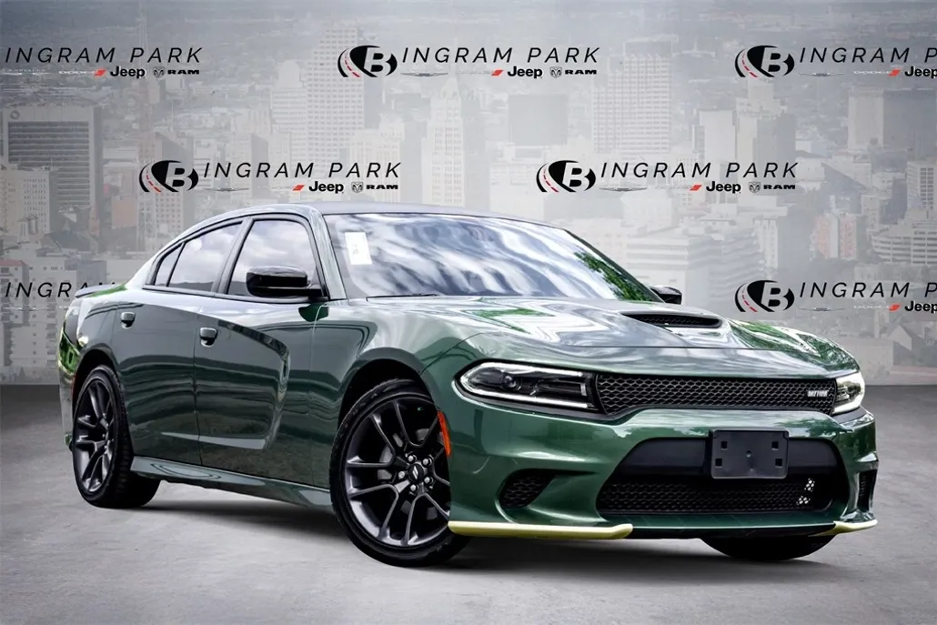 2023 Dodge Charger R/T photo 1