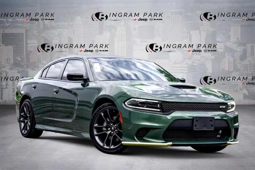 2023 Dodge Charger R/T photo 1