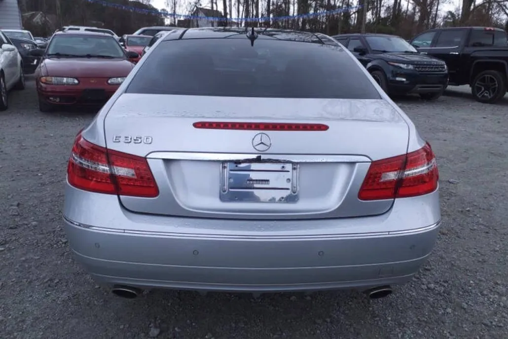 2012 Mercedes Benz E 350 photo 1