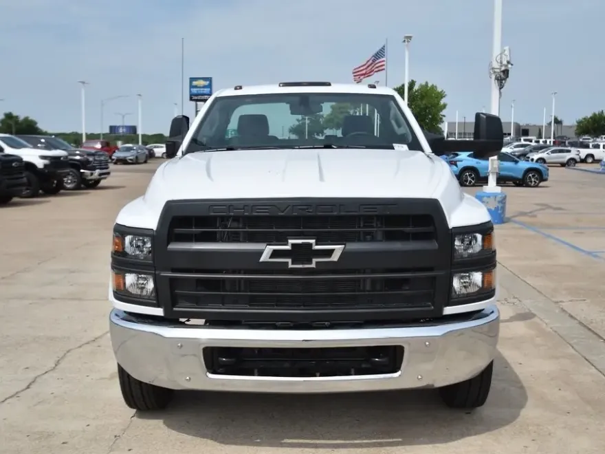 2024 Chevrolet Silverado 4500HD Work Truck photo 1