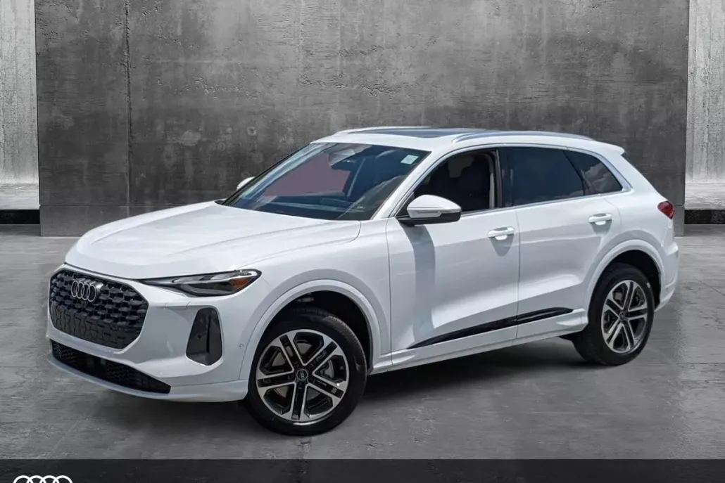 2025 Audi Q5 Premium photo 1