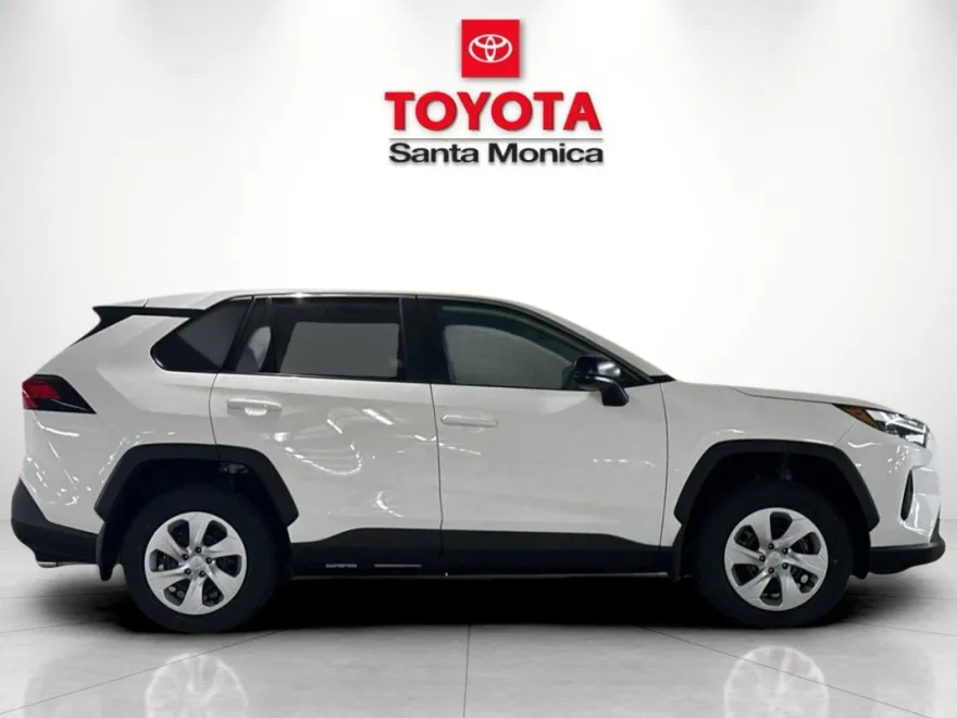 2025 Toyota RAV4 LE photo 1