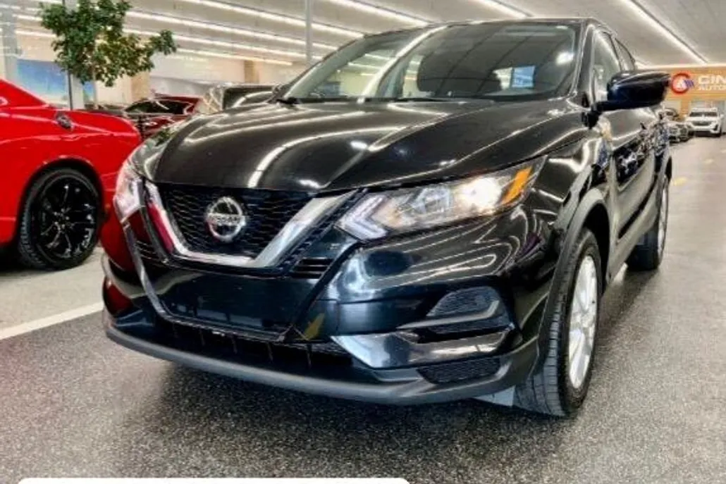 2021 Nissan Rogue Sport S photo 1