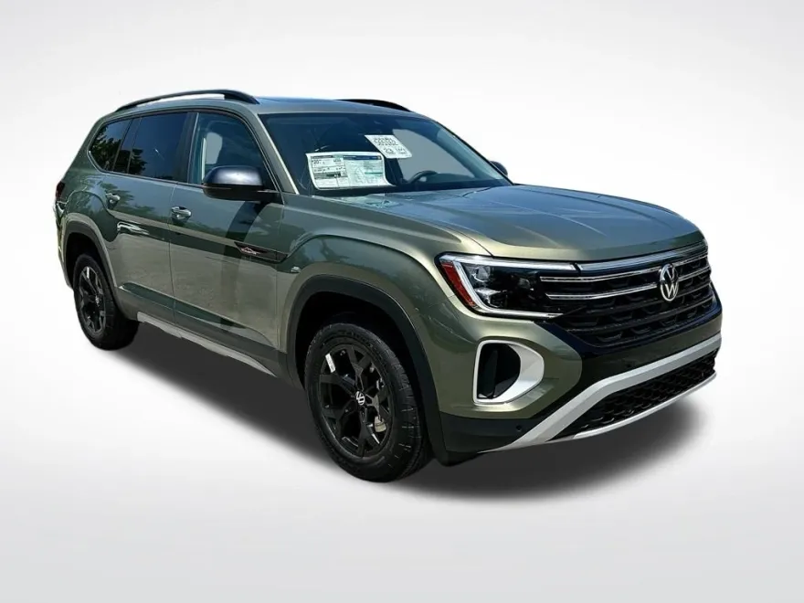 2025 Volkswagen Atlas Peak Edition SE photo 1