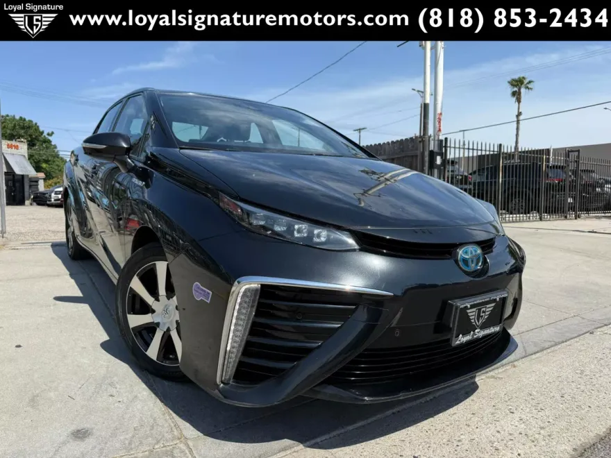 2019 Toyota Mirai photo 1