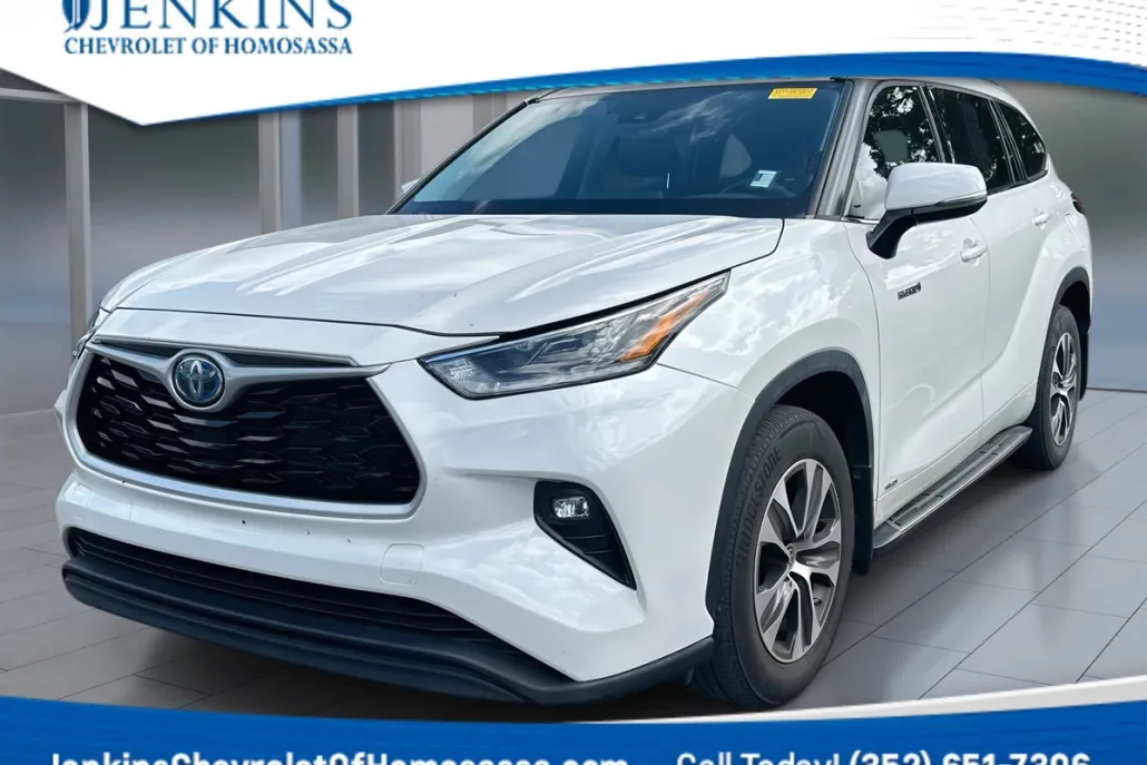2021 Toyota Highlander Hybrid XLE photo 1