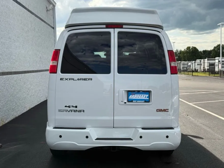 2019 Gmc Savana photo 1