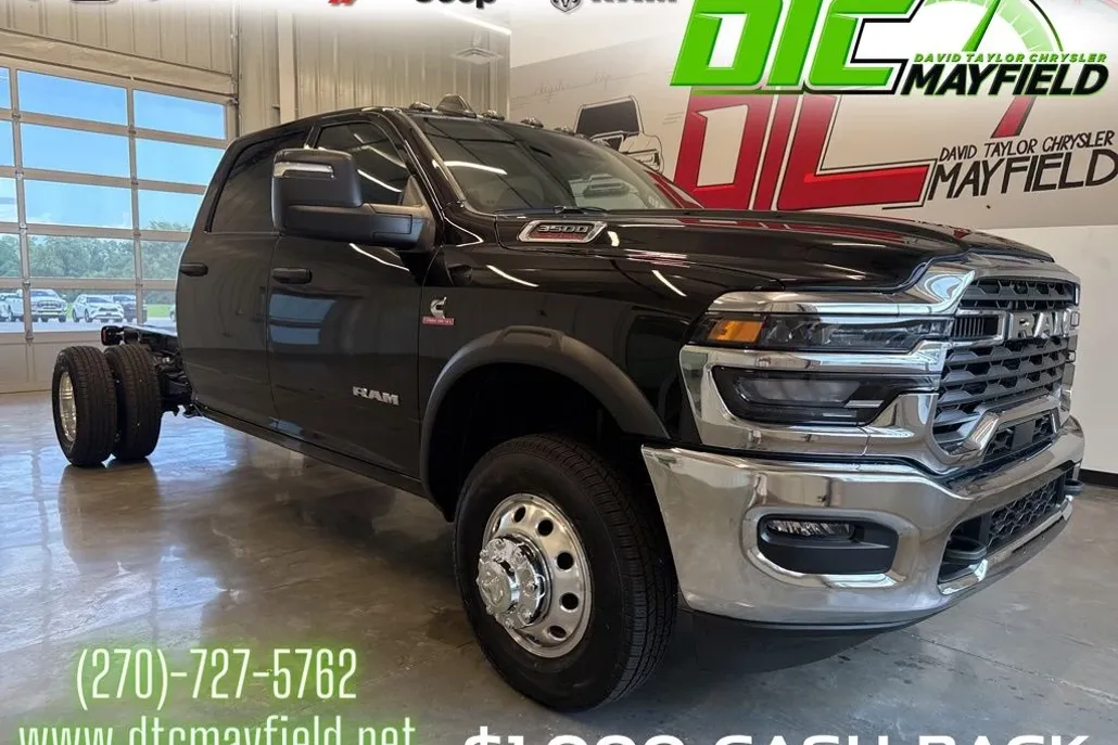 2025 Ram 3500 Big Horn photo 1