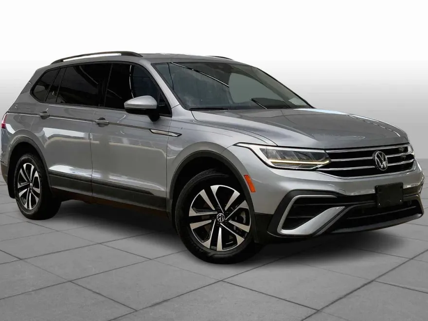 2024 Volkswagen Tiguan S photo 1