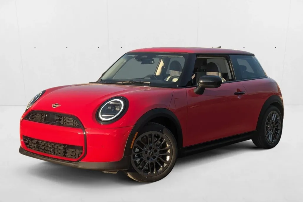 2025 Mini Cooper Hardtop 2 Door Signature photo 1