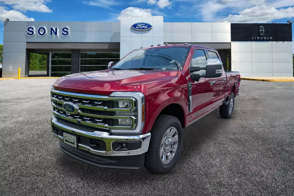 2025 Ford F-250 Lariat photo 1