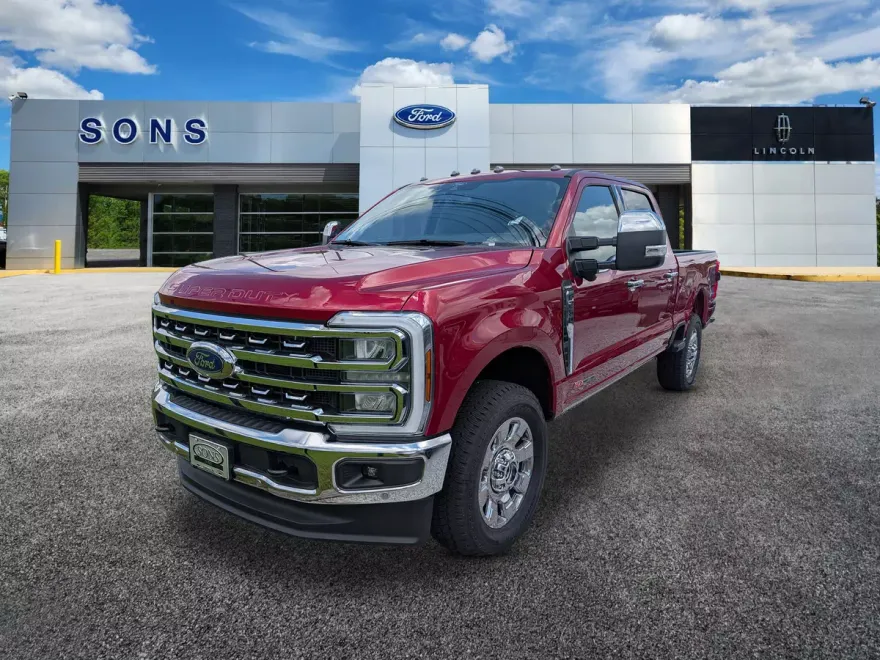 2025 Ford F-250 Lariat photo 1