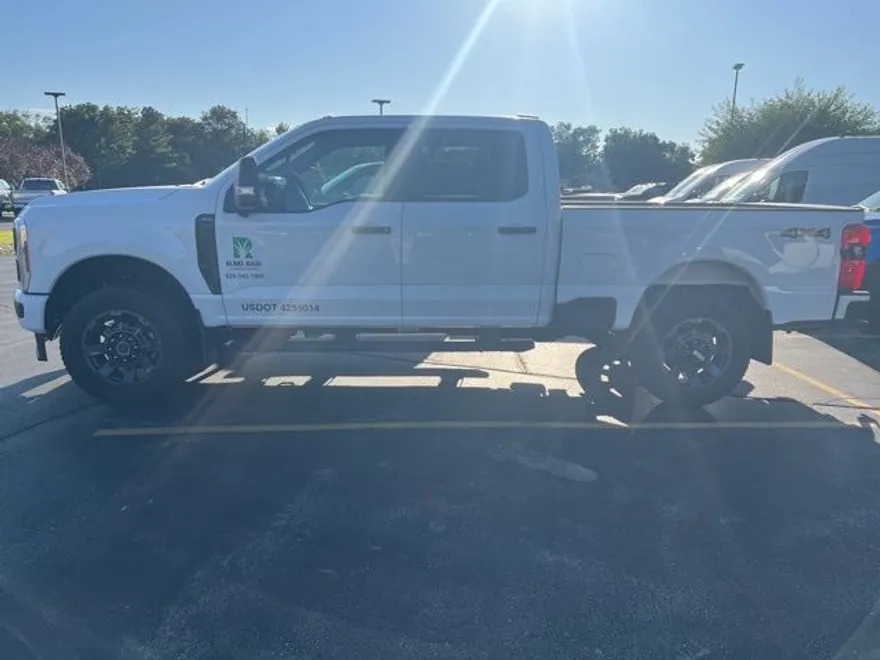 2024 Ford F-250 photo 1
