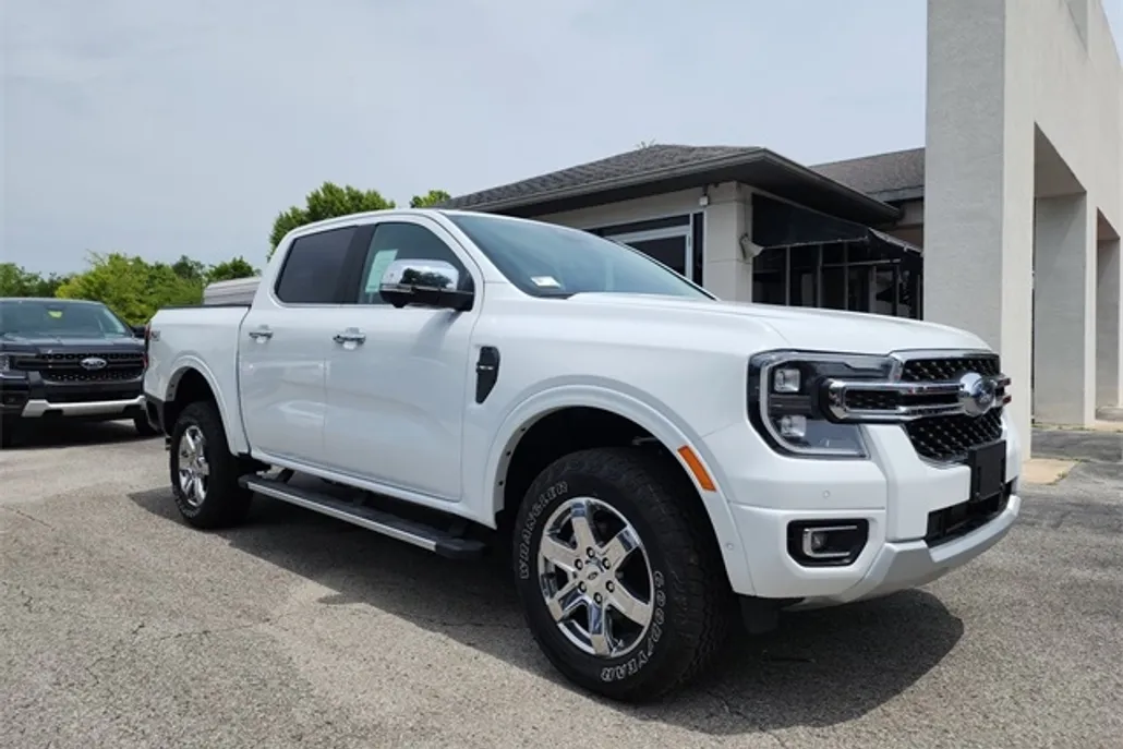 2024 Ford Ranger Lariat photo 1