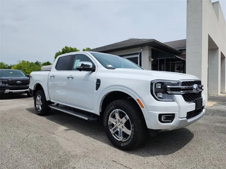 2024 Ford Ranger Lariat photo 1