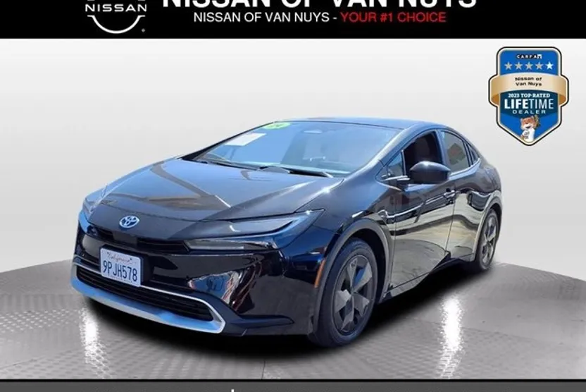 2024 Toyota Prius Prime SE photo 1
