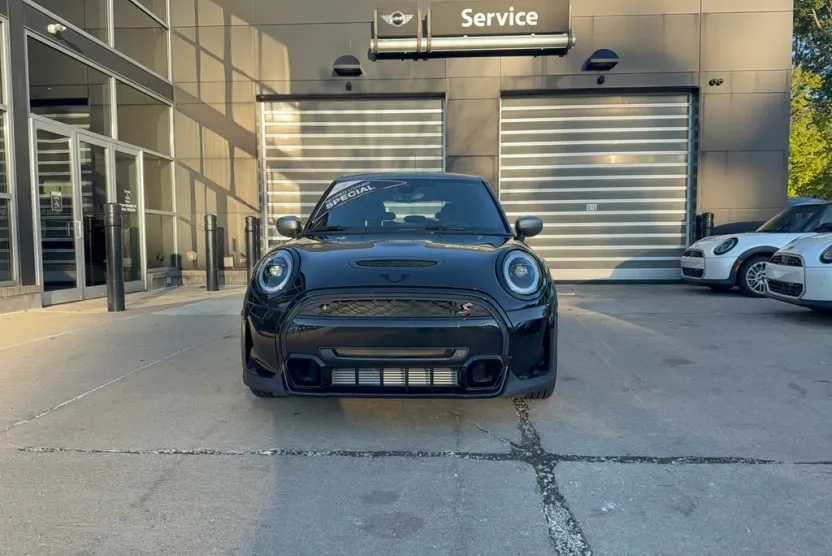 2024 Mini Cooper 4 Door Hardtop S photo 1