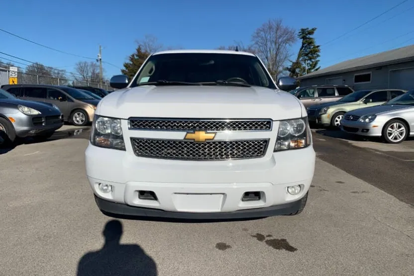 2013 Chevrolet Tahoe LTZ photo 1