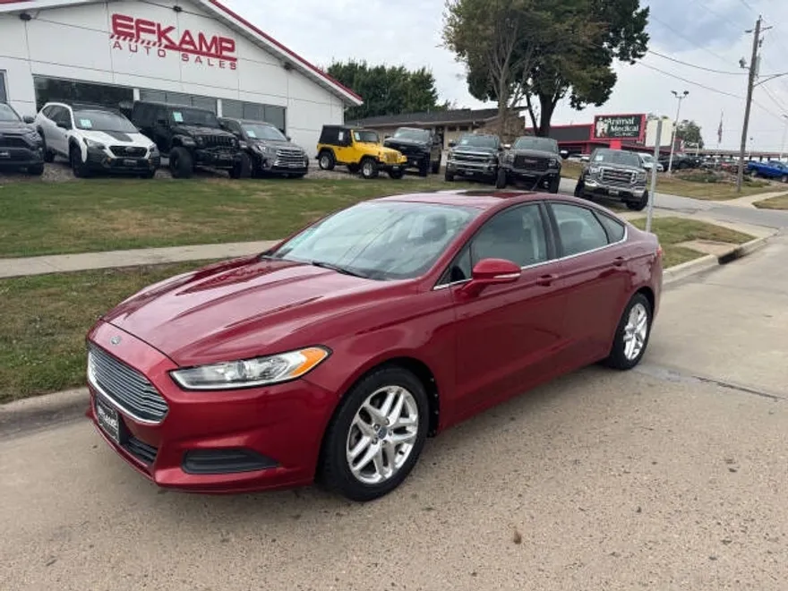 2013 Ford Fusion SE photo 1