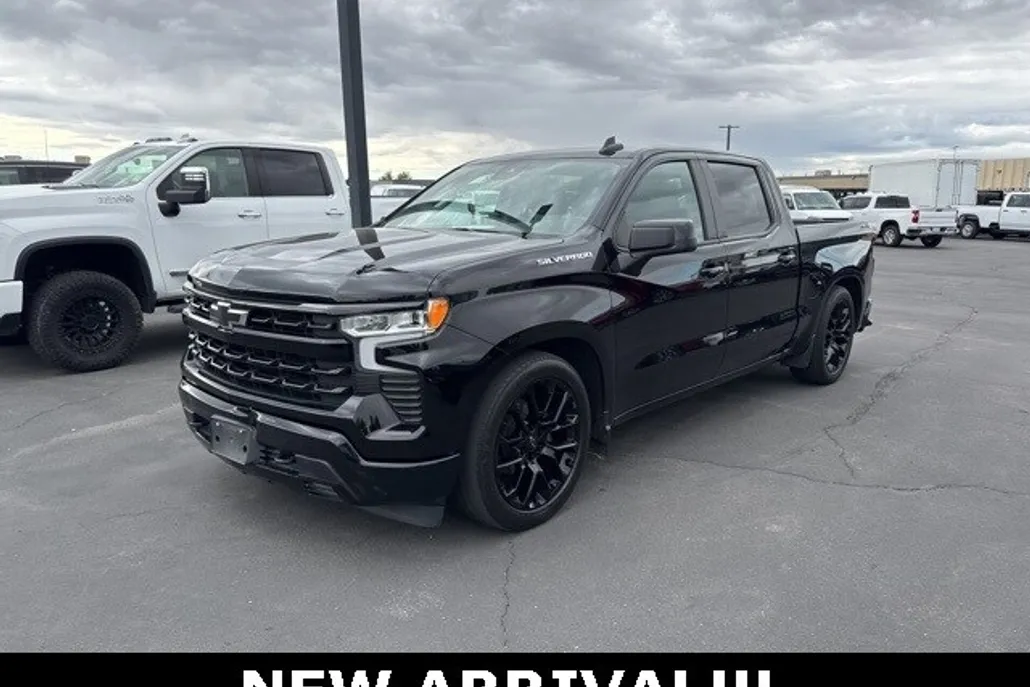 2023 Chevrolet Silverado 1500 RST photo 1