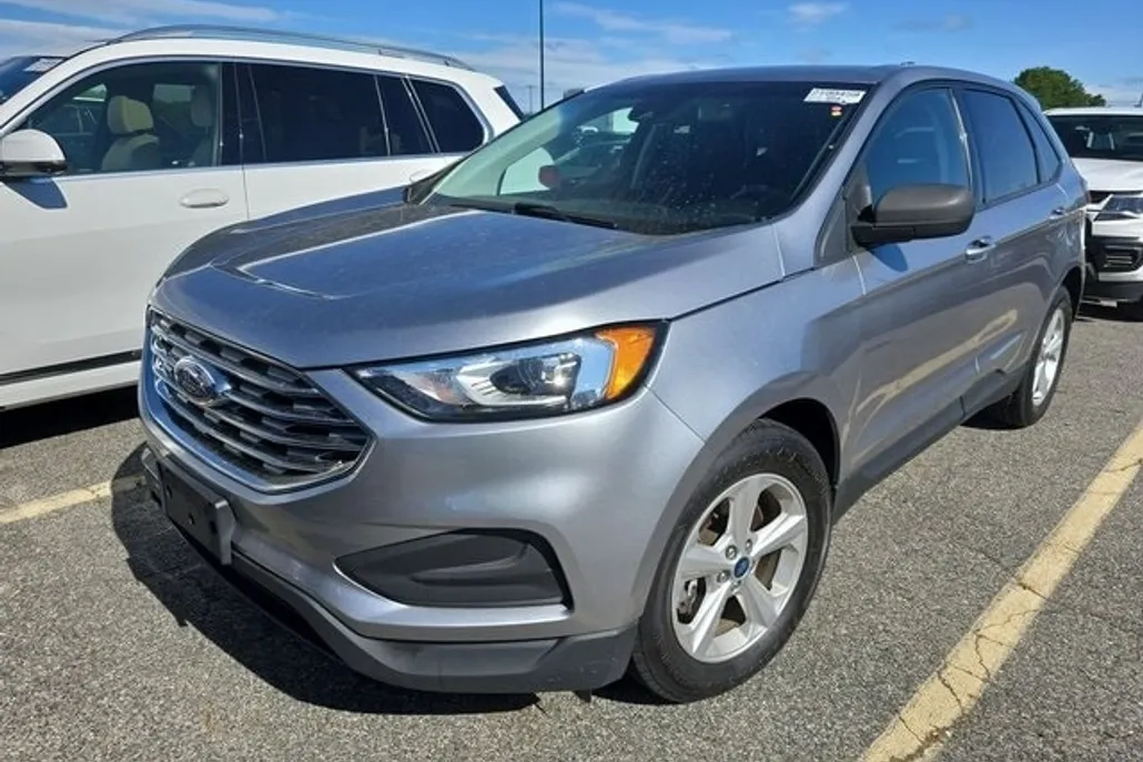 2020 Ford Edge SE photo 1