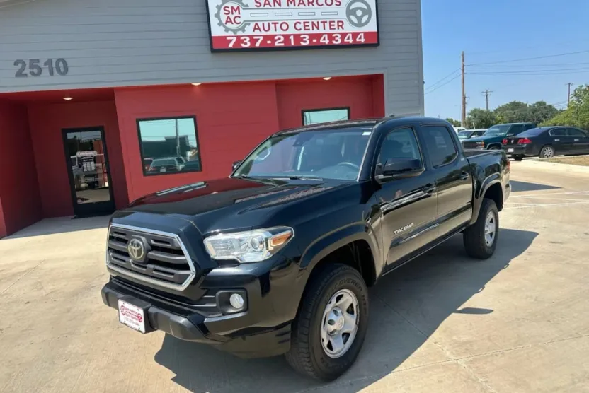 2019 Toyota Tacoma SR5 photo 1
