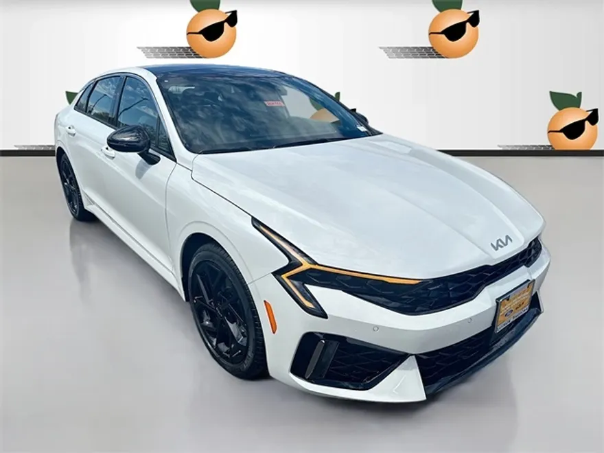 2026 Kia K5 GT-Line photo 1
