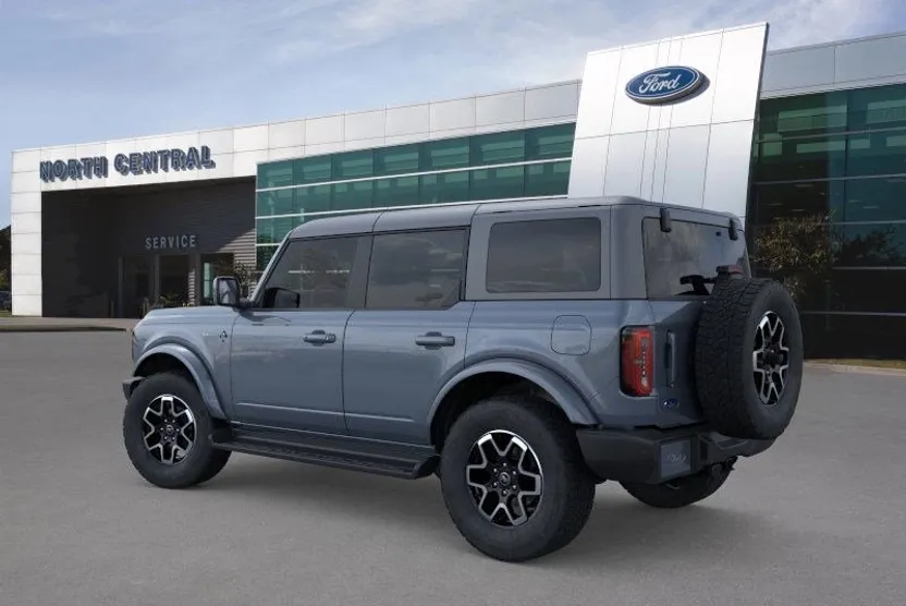 2025 Ford Bronco Outer Banks photo 1