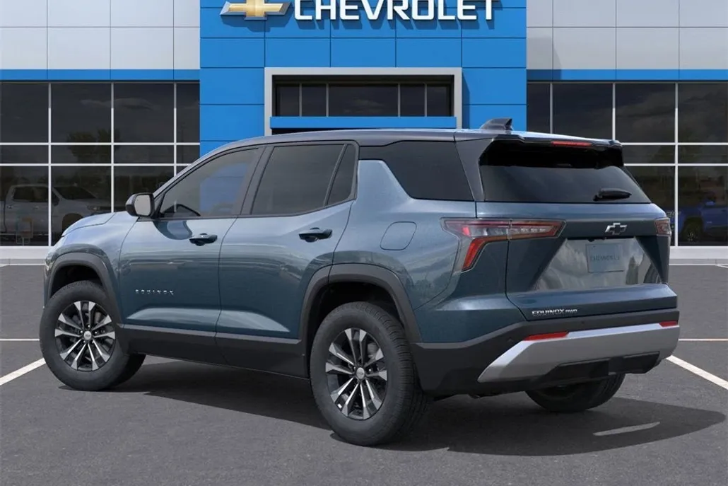 2026 Chevrolet Equinox LT photo 1