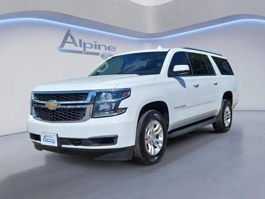 2018 Chevrolet Suburban LT photo 1