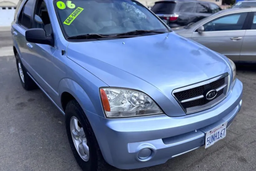 2006 Kia Sorento LX photo 1