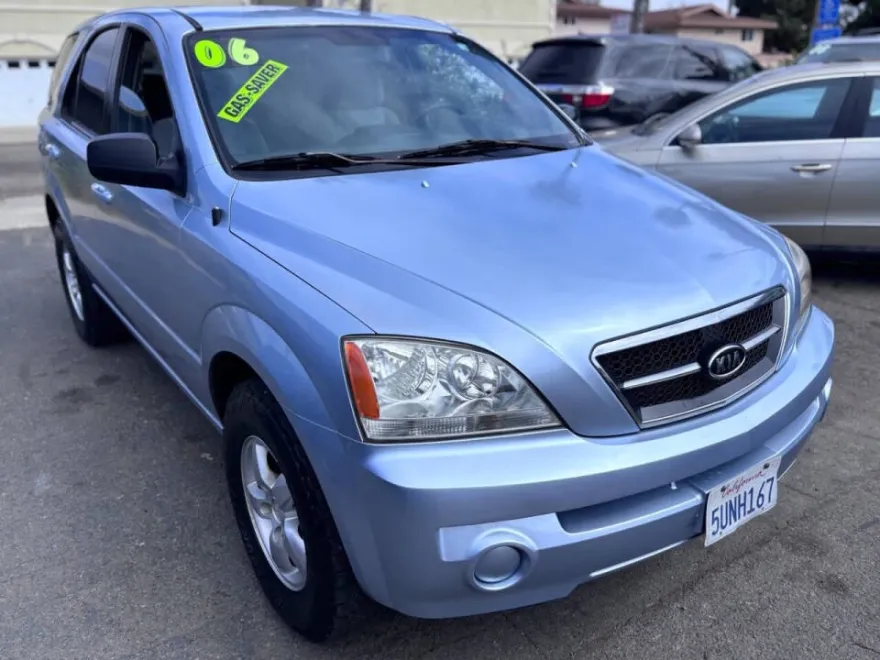 2006 Kia Sorento LX photo 1