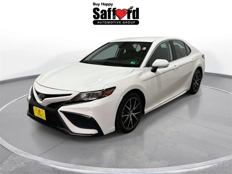 2023 Toyota Camry SE photo 1