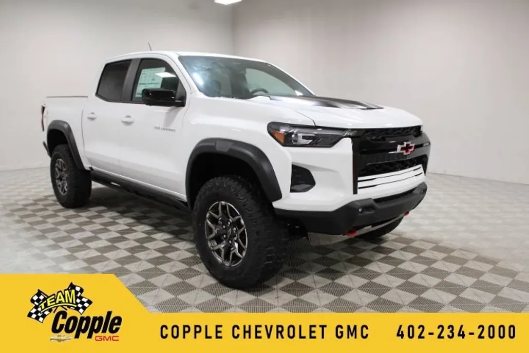 2025 Chevrolet Colorado ZR2 photo 1