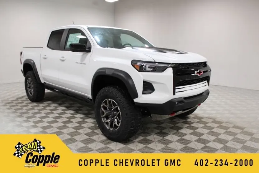 2025 Chevrolet Colorado ZR2 photo 1