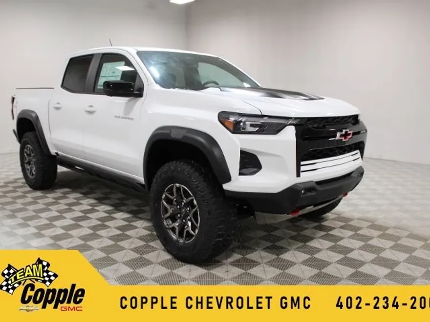 2025 Chevrolet Colorado ZR2 photo 1