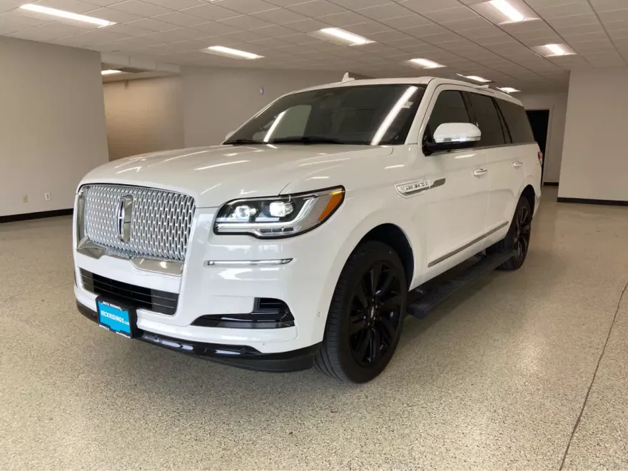 2024 Lincoln Navigator Reserve photo 1