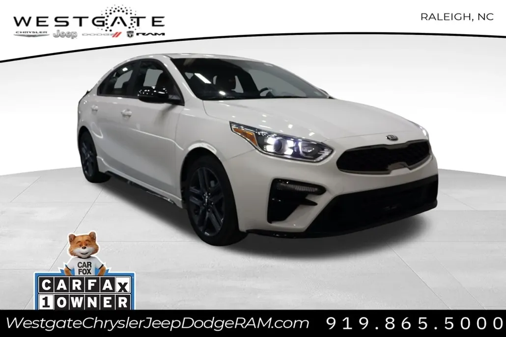 2021 Kia Forte GT-Line photo 1