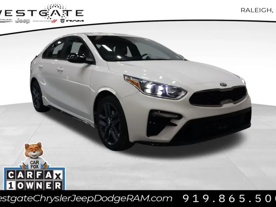 2021 Kia Forte GT-Line photo 1