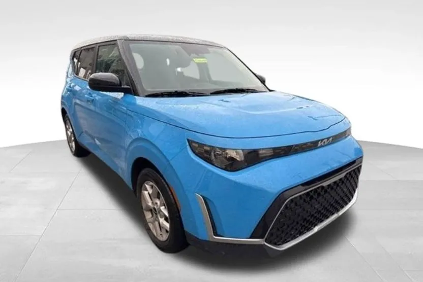2024 Kia Soul S photo 1