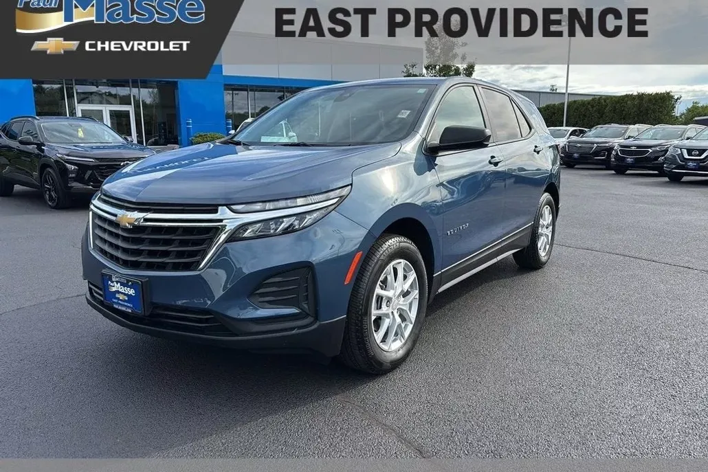 2024 Chevrolet Equinox LS photo 1