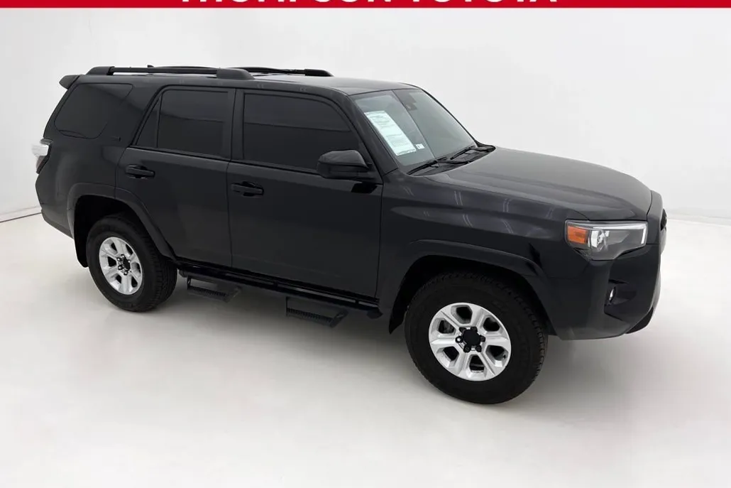 2024 Toyota 4Runner SR5 photo 1