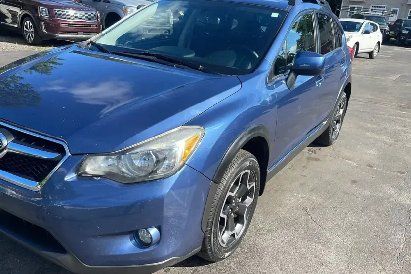 2013 Subaru Crosstrek Premium photo 1
