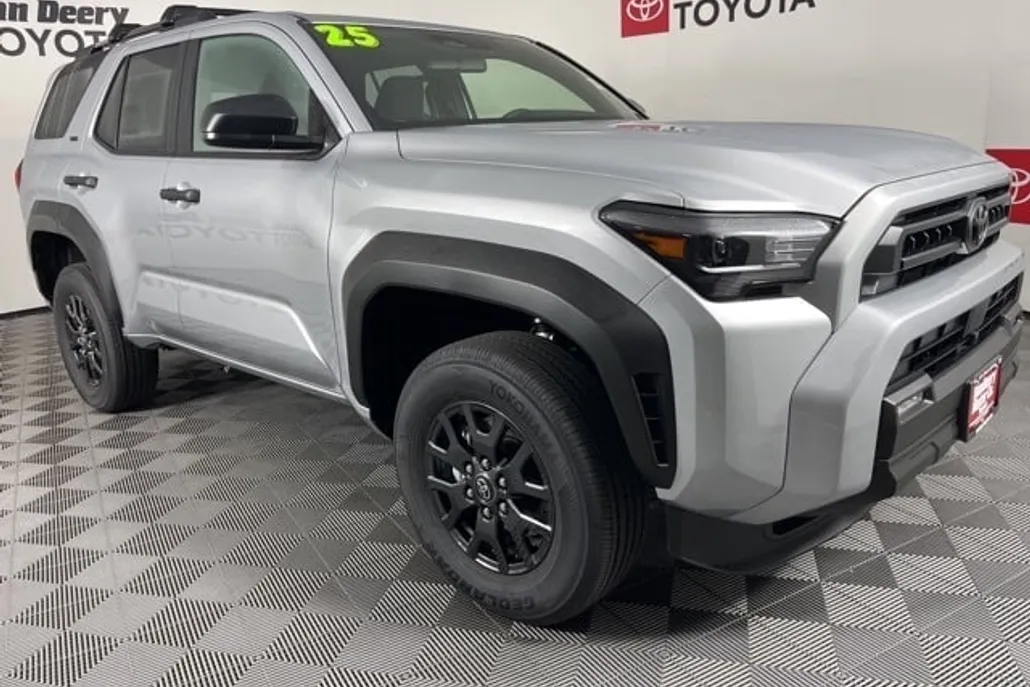2025 Toyota 4Runner SR5 photo 1
