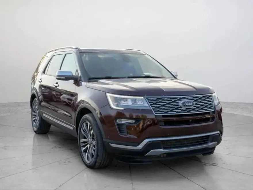 2018 Ford Explorer Platinum Sport photo 1