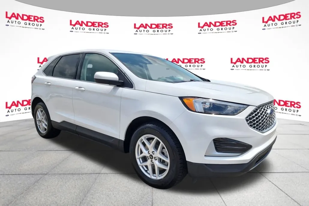 2024 Ford Edge SEL photo 1