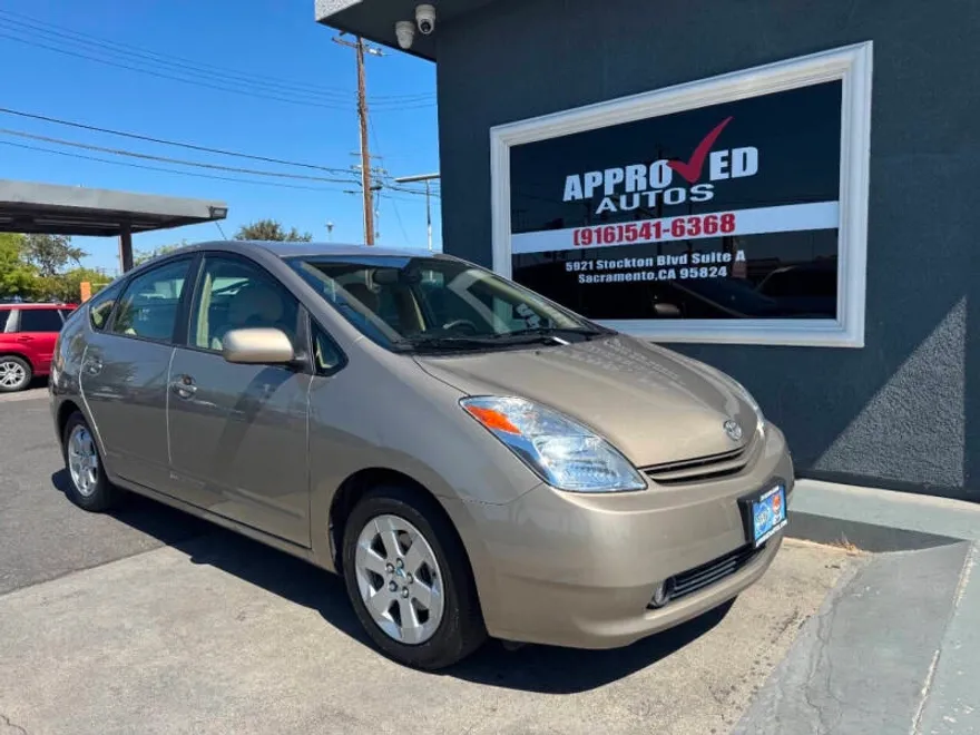 2004 Toyota Prius photo 1