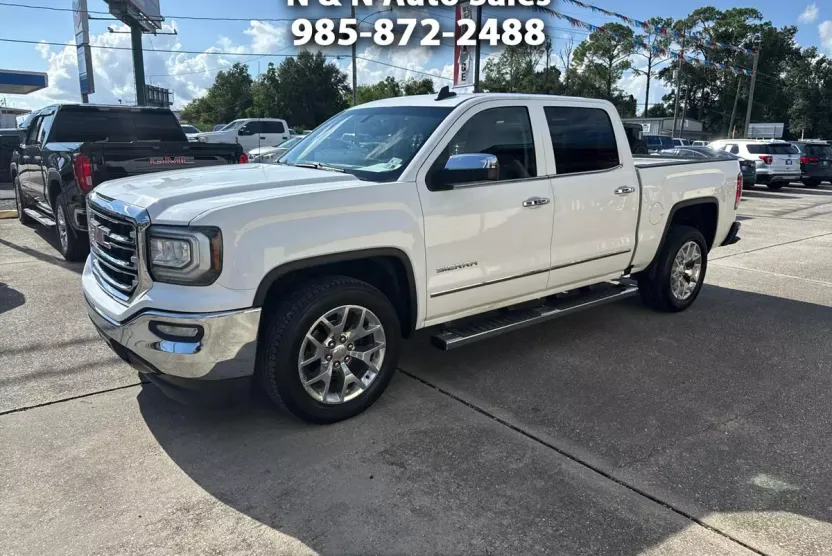 2017 Gmc Sierra 1500 SLT photo 1